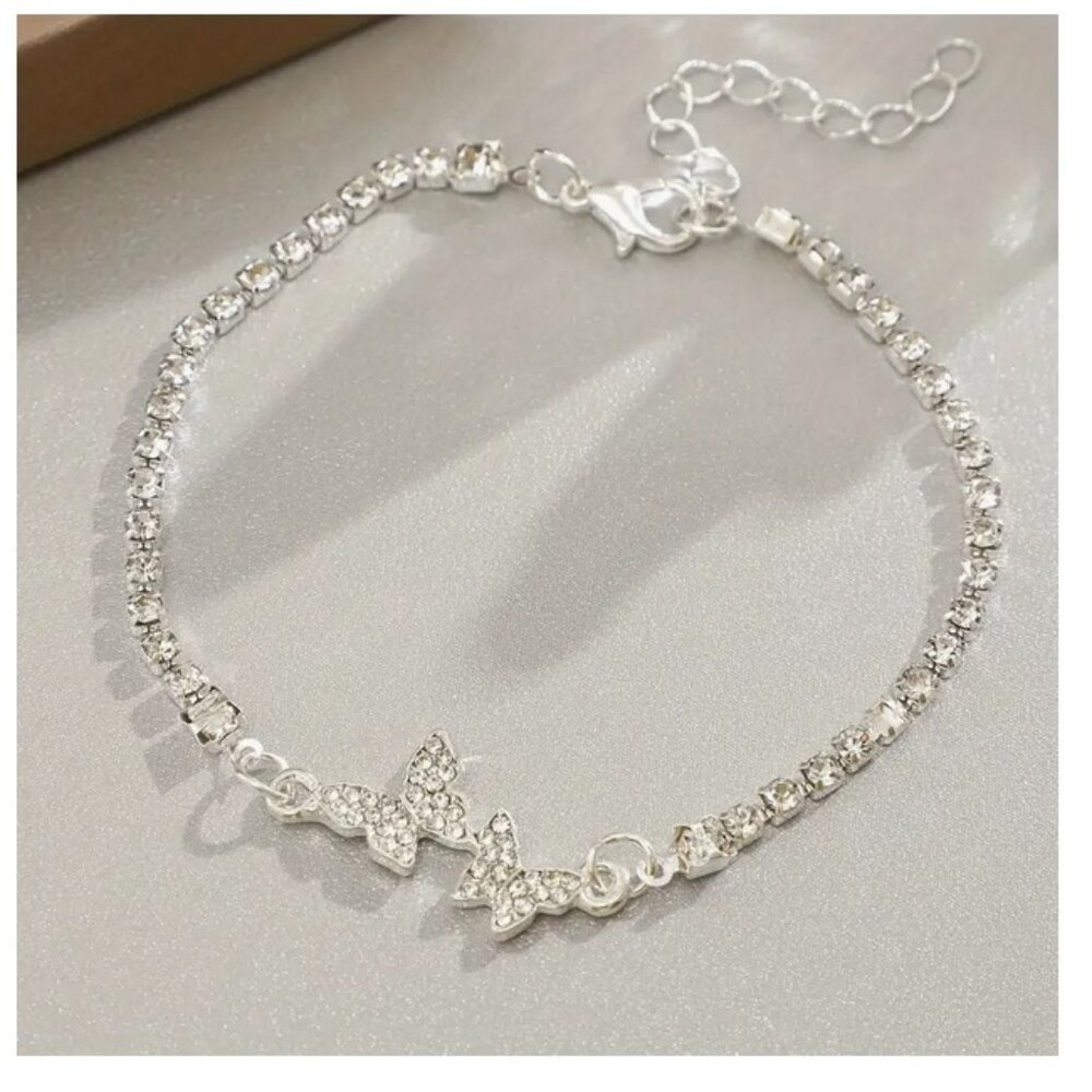 NWT Double Butterfly Bracelet Great for the beach or anywhere Very sexy! Silvery